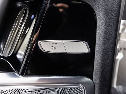 Used 2025 Mercedes-Benz G 550 image 29