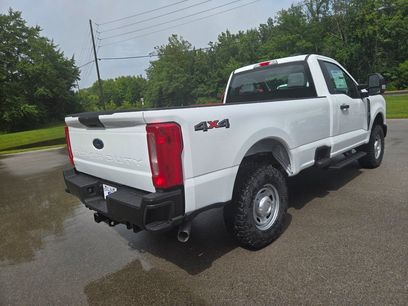 New 2026 Ford F350 XL w/ XL Off-Road Package