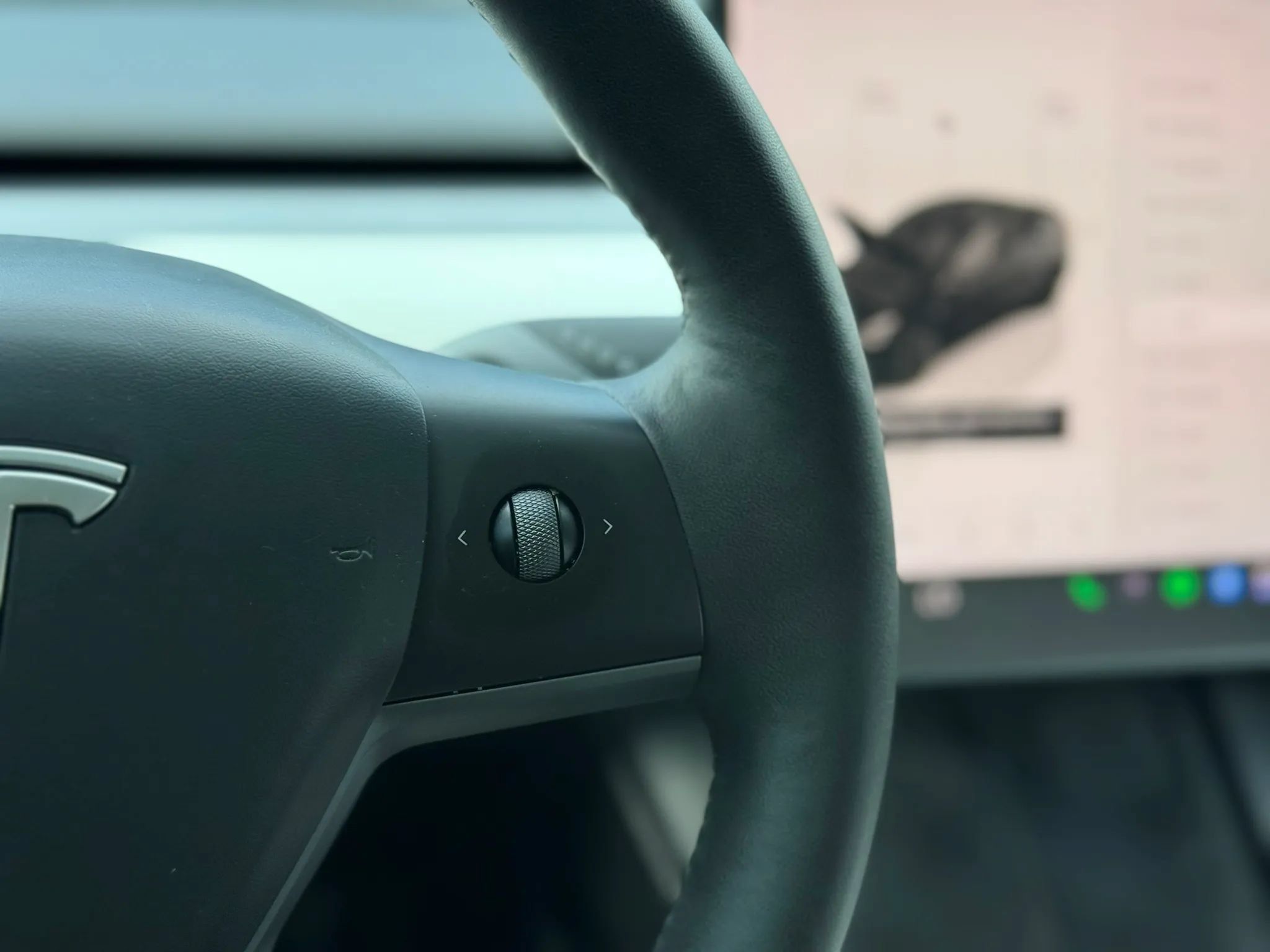 Used 2023 Tesla Model Y AWD image 16