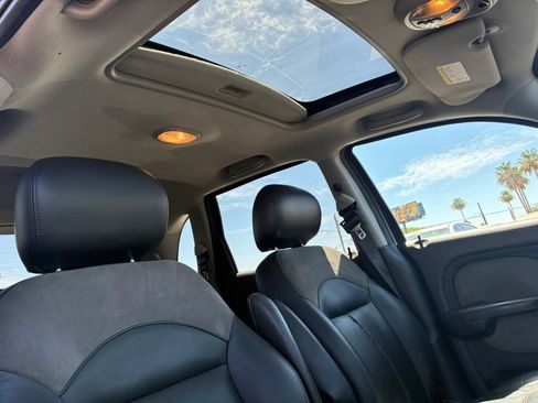 Used 2003 Chrysler PT Cruiser Limited FWD image 25