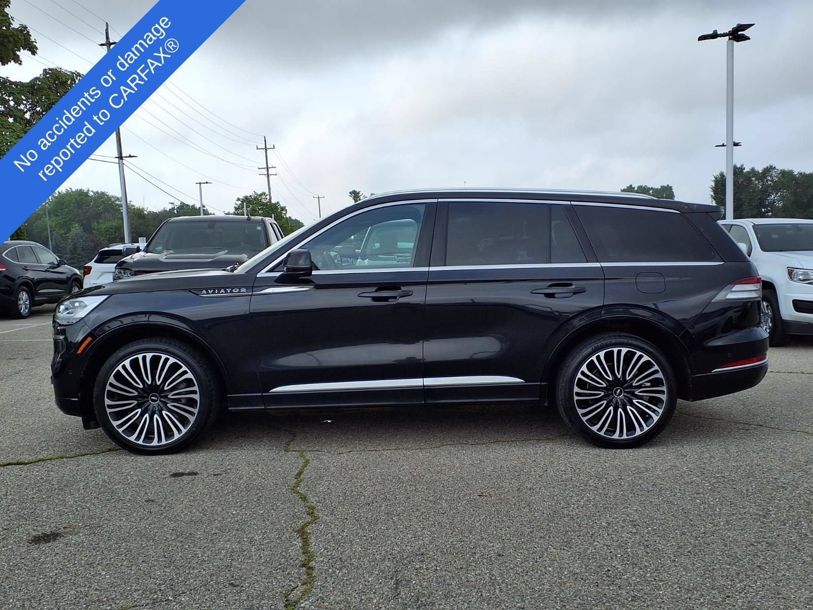 Used 2023 Lincoln Aviator Black Label AWD/4WD image 9