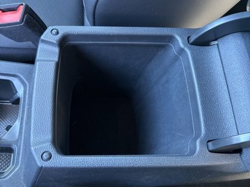 Used 2022 Volkswagen Tiguan SE image 28