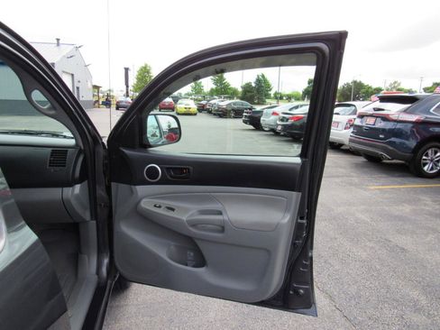 Used 2010 Toyota Tacoma 2WD Access Cab image 24