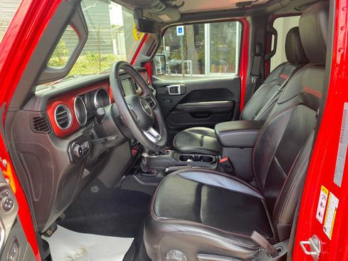 Used 2018 Jeep Wrangler Unlimited Rubicon AWD/4WD image 10