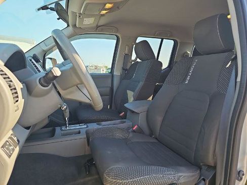 Used 2019 Nissan Frontier Desert Runner RWD image 14