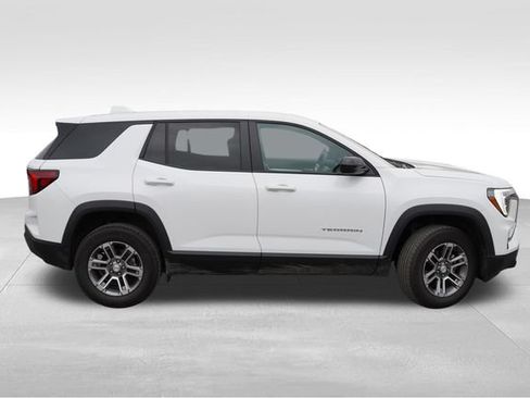Used 2026 GMC Terrain Elevation FWD image 3