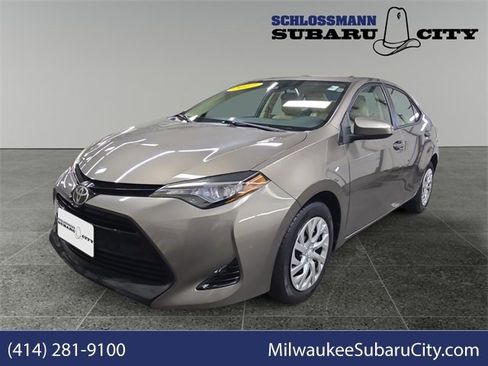 Used 2017 Toyota Corolla LE image 1