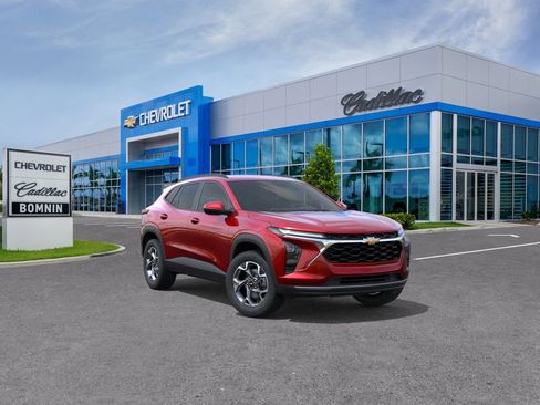 New 2026 Chevrolet Trax LT FWD image 2