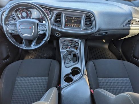 Used 2022 Dodge Challenger GT image 5