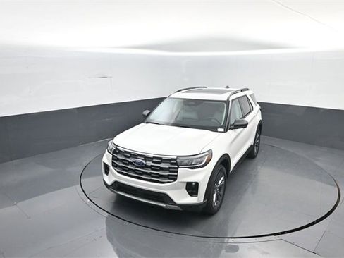 New 2026 Ford Explorer Active w/ Active Comfort Package image 24