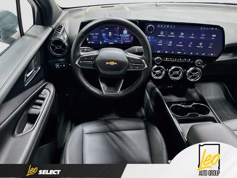 Used 2024 Chevrolet Blazer EV LT AWD/4WD image 25