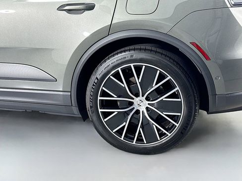 Used 2024 Porsche Macan 4 Electric image 34