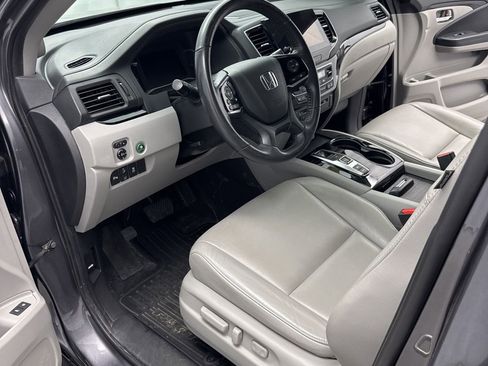Used 2019 Honda Pilot Touring image 24