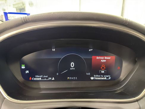 Used 2019 Lincoln Nautilus Reserve w/ Cargo Utility Package image 17