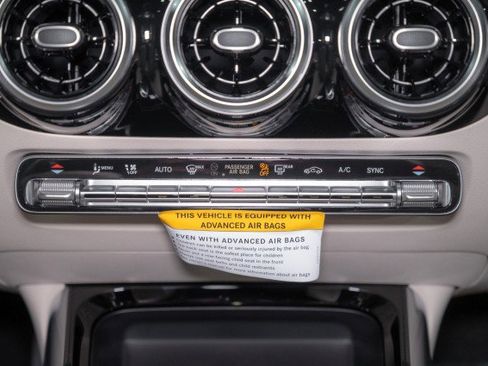 Used 2026 Mercedes-Benz GLA 250 image 17