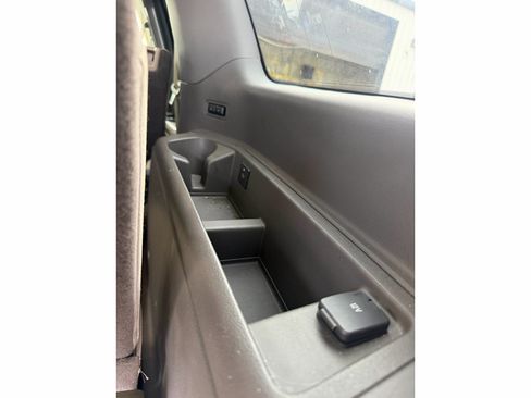 Used 2020 Ford Expedition XLT w/ Equipment Group 202A RWD image 12