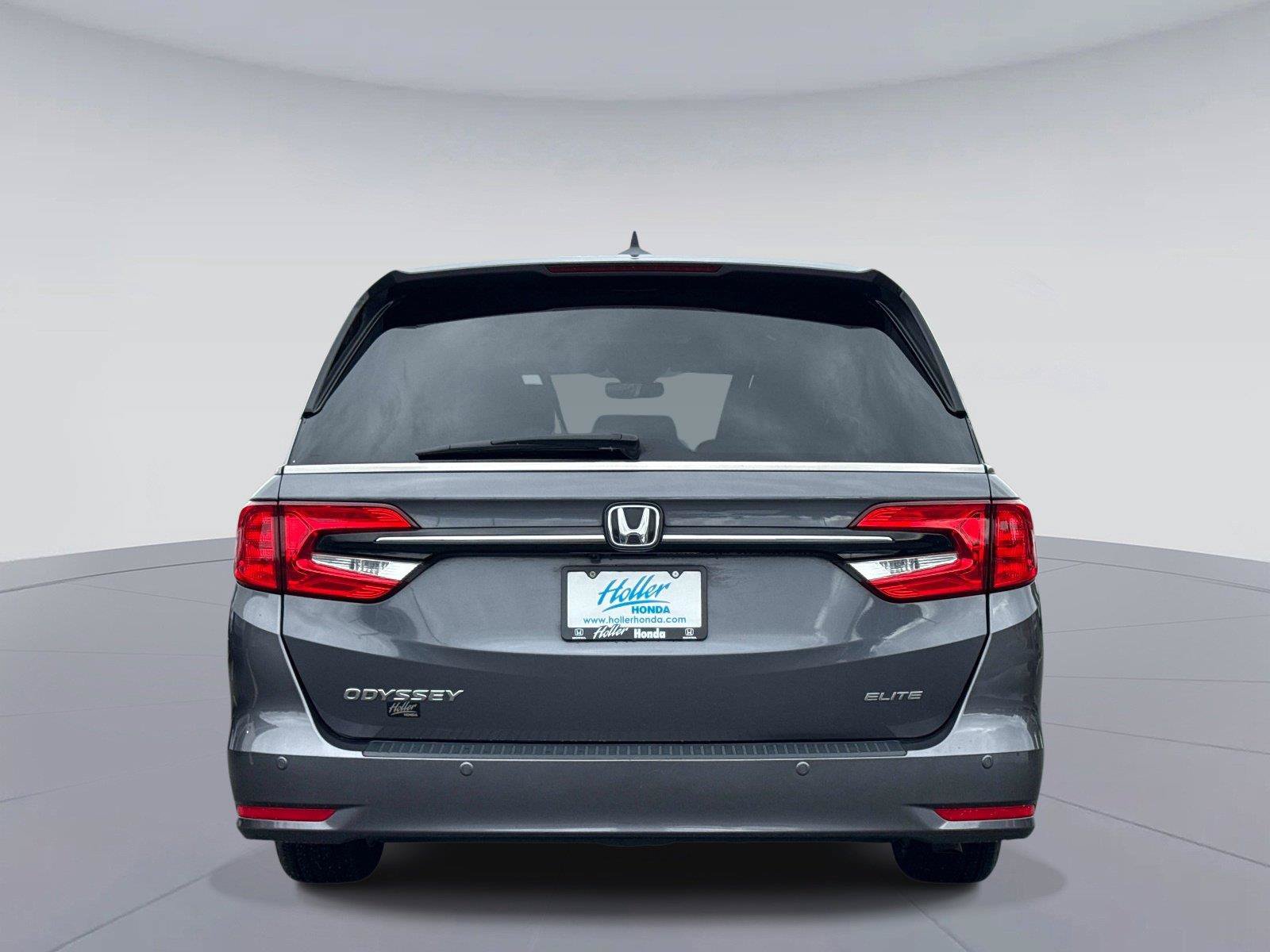 Used 2023 Honda Odyssey Elite image 5