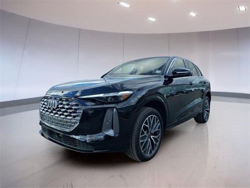 Used 2025 Audi Q5 Premium Plus w/ Premium Plus image 5