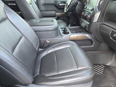 Used 2020 Chevrolet Silverado 1500 LT Trail Boss image 14