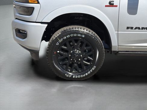 New 2026 RAM 3500 Limited image 10