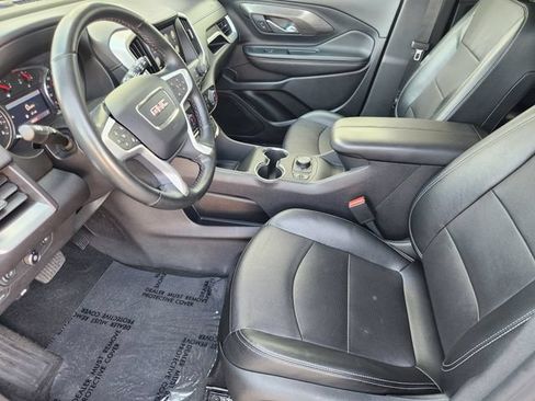 Used 2024 GMC Terrain SLT FWD image 4