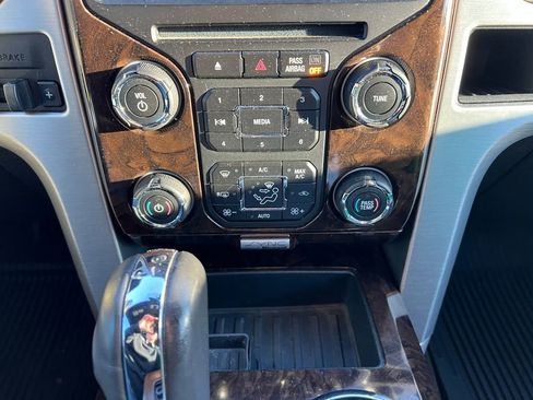 Used 2014 Ford F150 Platinum image 28