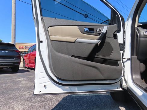 Used 2014 Ford Edge SE FWD image 34