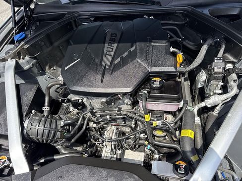 Used 2025 Genesis G70 2.5T AWD/4WD image 28