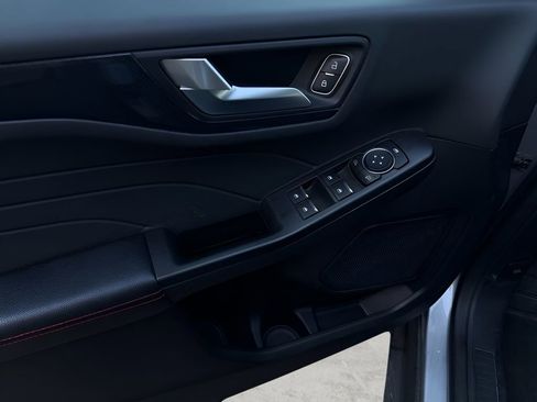 Used 2024 Ford Escape ST-Line image 26