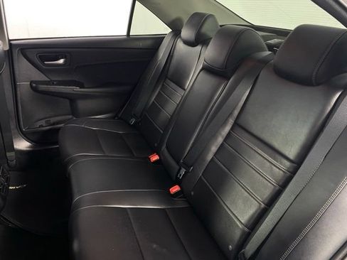 Used 2017 Toyota Camry XLE FWD image 16