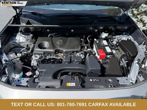 Used 2025 Toyota RAV4 XLE AWD/4WD image 32