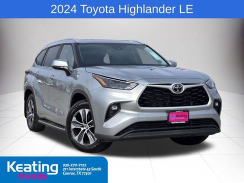 Used 2024 Toyota Highlander LE image 1
