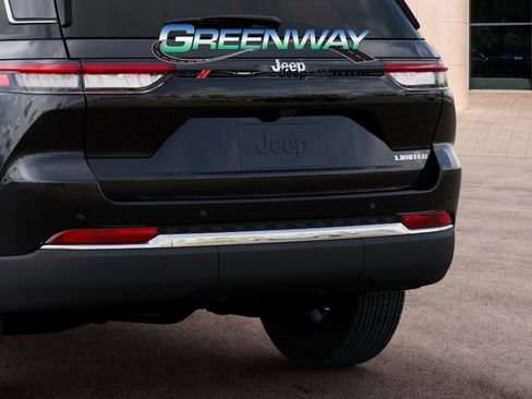 New 2025 Jeep Grand Cherokee Limited RWD image 13