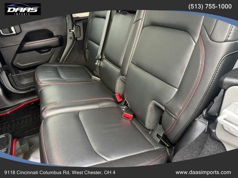 Used 2022 Jeep Wrangler Unlimited Rubicon w/ Cold Weather Group image 21