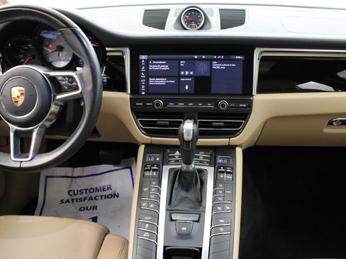 Certified 2021 Porsche Macan S AWD/4WD image 21