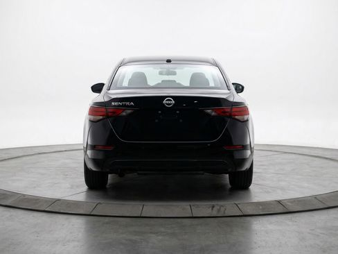 Used 2025 Nissan Sentra SV FWD image 7