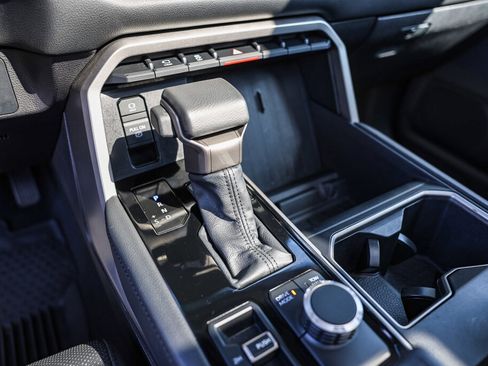 Used 2024 Toyota Tundra Limited image 13