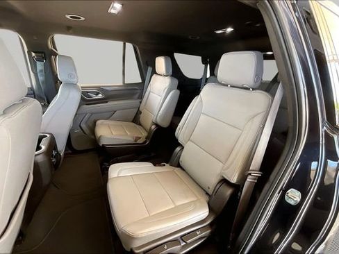 Used 2024 Chevrolet Tahoe Z71 w/ Off-Road Capability Package AWD/4WD image 16