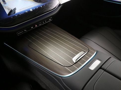 Certified 2025 Mercedes-Benz E 450 4MATIC Sedan image 23