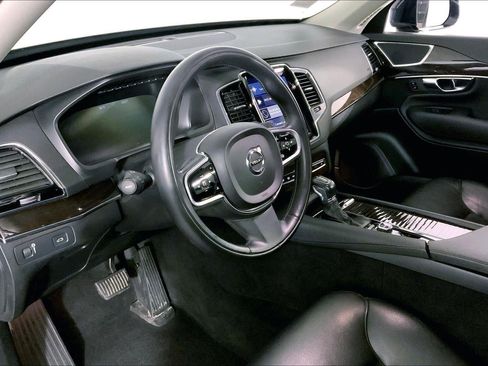 Used 2016 Volvo XC90 T6 Momentum w/ Momentum Plus Package image 14