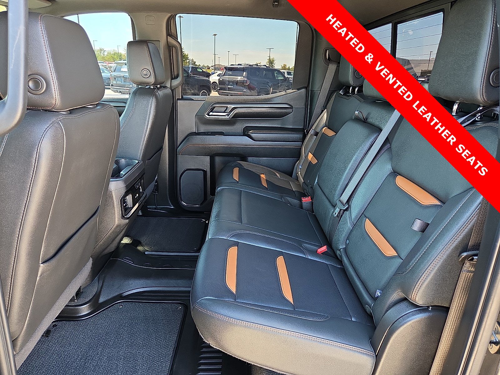 Used 2024 GMC Sierra 1500 AT4 w/ Technology Package AWD/4WD image 10