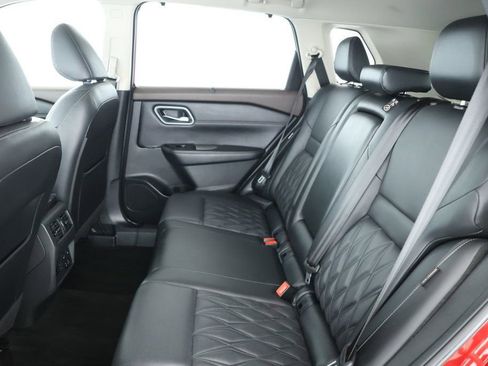 Used 2022 Nissan Rogue Platinum w/ Head-Up Display Package image 20