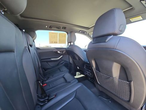 Used 2025 Audi Q7 3.0T Premium Plus image 28
