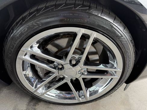 Used 2006 Chevrolet Corvette Convertible w/ 3LT w/ Preferred Equipment Group RWD image 48