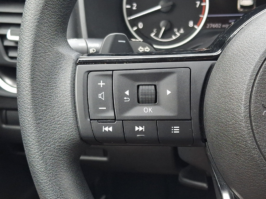 Certified 2023 Nissan Rogue SV AWD/4WD image 22
