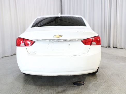 Used 2018 Chevrolet Impala LT FWD image 24