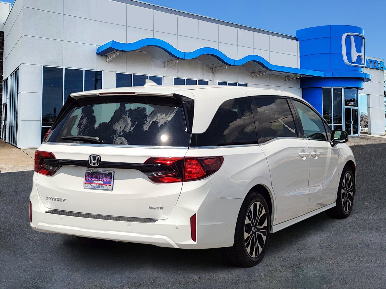 New 2026 Honda Odyssey Elite image 5