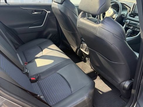 Used 2019 Toyota RAV4 XSE AWD/4WD image 10
