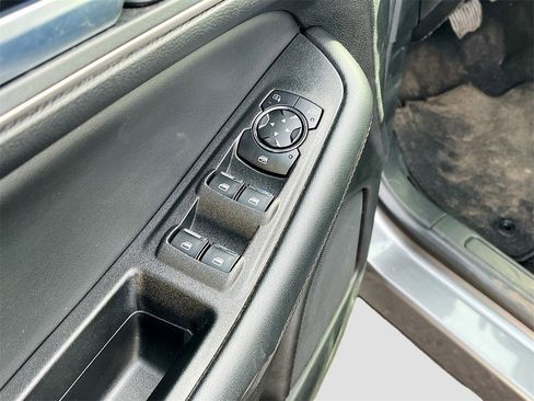 Used 2024 Ford Edge SEL image 18