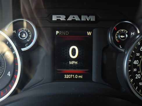Used 2024 RAM 3500 Tradesman w/ Chrome Appearance Group AWD/4WD image 22